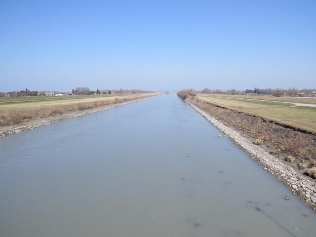 ...überqueren wir den Rhein