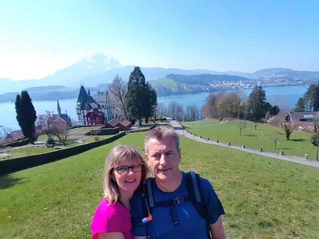 Erinnerungsfoto aufgenommen beim Schloss Meggenhorn