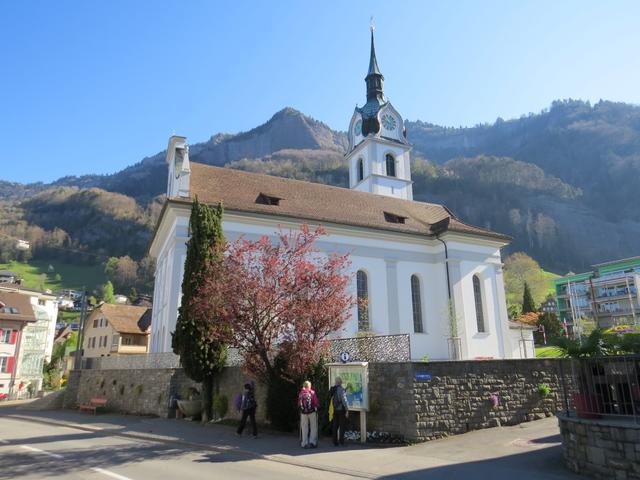 bei der Kirche in Vitznau starten wir unsere heutige Wanderung