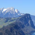 im Vordergrund der Bürgenstockmassiv, dahinter der Pilatus