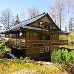 ein schöner Garten lädt hier zum Verweilen ein