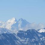 Eiger und Mönch sind sogar ersichtlich