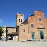 Blick auf die Kathedrale Santa Maria Assunta und San Genesio