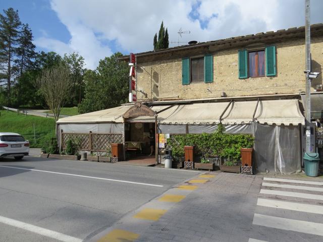 direkt bei der Haltestellte die schöne und rustikale Bar dell'Orso. Hier haben wir am Vortag etwas kleines gegessen