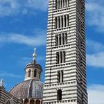 der Campanile stammt aus der ersten Hälfte des 14. Jhr. und ist in der Romanik gestaltet