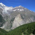 von der Brücke hat man eine sensationelle Aussicht auf das Weisshorn