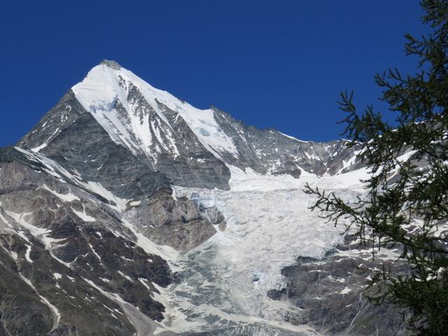 Blick auf das Weisshorn mit dem Bisgletscher