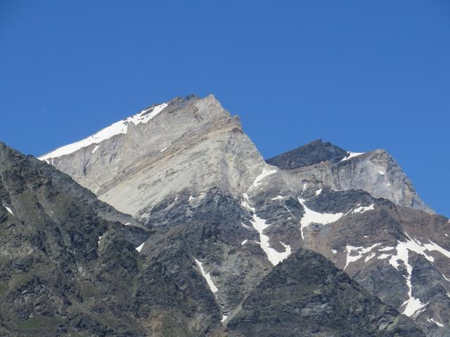 von der Terrasse der Europahütte geniessen wir den Blick zu den Barrhörner