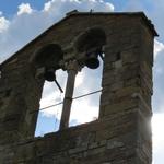 Blick hinauf zum freistehendem Glockenturm