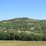 Blick zurück nach Bagno Vignoni. Auf dem Hügel ist Vignoni...