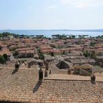 von hier oben hat man einen schönen Ausblick auf Bolsena mit See