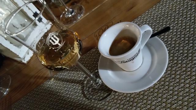 der Espresso und Grappa sowieso