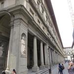 die Uffizien neben der Piazza della Signoria, wurden unter der Herrschaft der Medici als Verwaltungsgebäude erstellt
