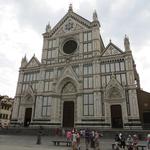 die Kirche Santa Croce, bekannt für die Giotto-Fresken. Hier ruhen Machiavelli, Michelangelo, Galileo Galilei, Gioachino Rossin