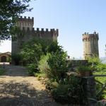 ...zum nächsten malerischen Ort Ferrano mit seinem Schloss