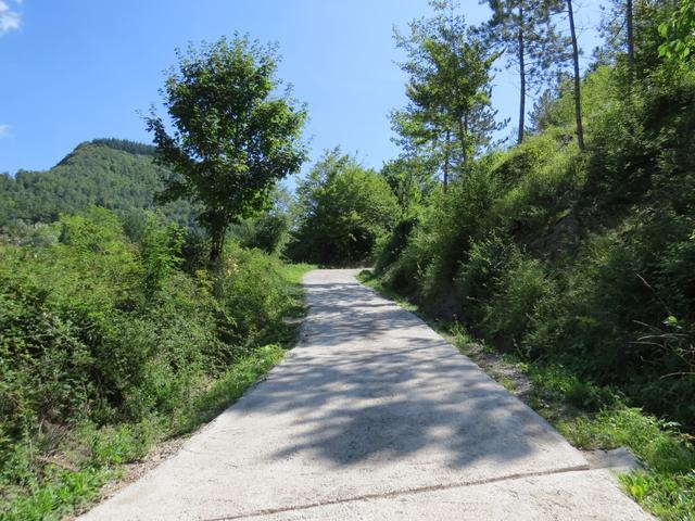 nach einer Pause in Badia Prataglia, geht es auf der anderen Seite des Dorfes, wieder steil aufwärts