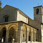 wir stehen vor der Basilica Santa Maria degli Angeli 1216 erbaut. Franziskus initierte den Bau