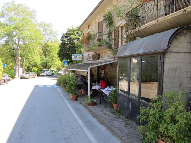 wir haben Glück. Das Ristorante "Rifugio" hat noch offen