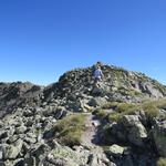 unmerklich stehen wir auf dem breiten Gipfel des Schadler 2947 m.ü.M.