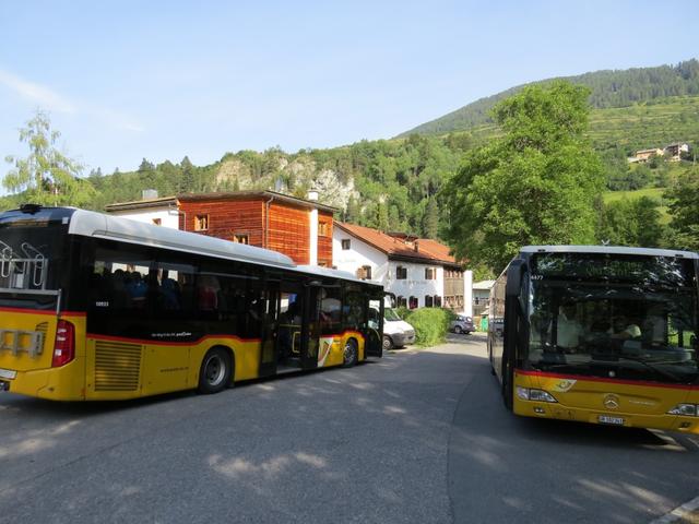 mit dem Postauto fahren wir in das Val d'Uina...