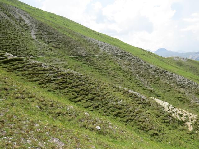 wir durchqueren nun den Bergrücken des Piz dal Botsch