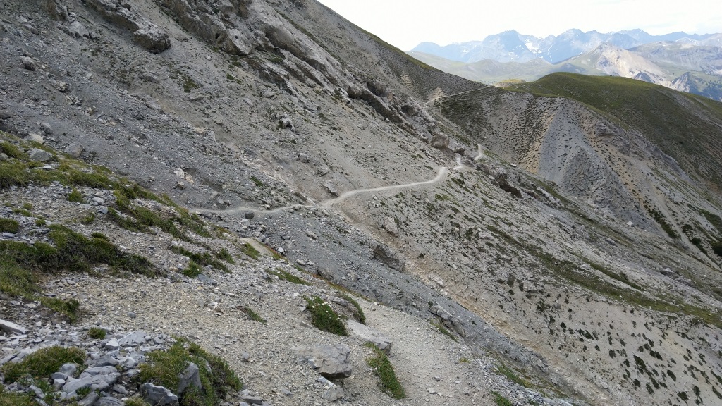 bei Chaschlot 2393 m.ü.M. ist das grün nun definitiv verschwunden...