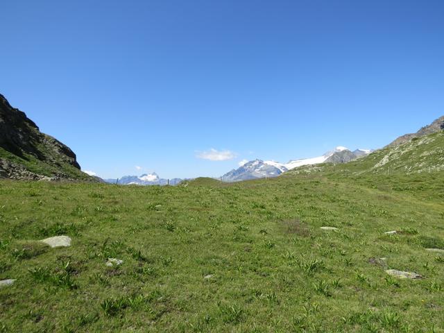 hier oben geht beinahe wie in einem Theater der Vorhang auf mit einem unglaublichen Panorama