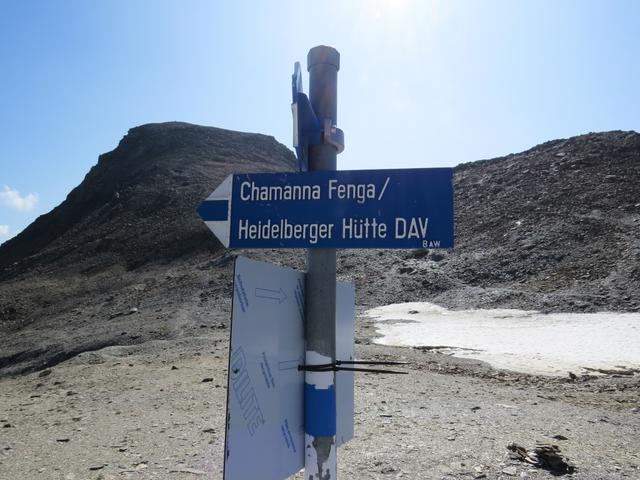 Wegweiser bei Punkt 2955 m.ü.M. bevor wir zur Heidelbergerhütte wandern, machen wir einen kurzen Abstecher...