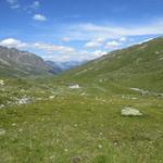 schön eingebettet im Val Fenga/Fimbatal taucht vor uns die Heidelbergerhütte auf