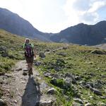 nach dieser geologisch sehr interessante Pause, wandern wir weiter...