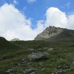 und zwar hinauf zur Furcletta und weiter ins Val d'Urezza. (Siehe Etappe 2 zur Jamtalhütte)