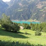 Tiefblick auf den Lago di Poschiavo