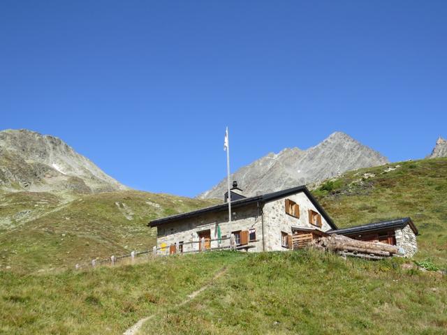 ...erreichen wir die Chamonna dal Linard 2327 m.ü.M.