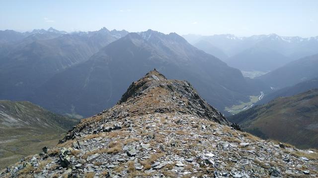 direkt vor uns der Piz Mezdi und die Macun Ebene die wir auch schon besucht haben. Superschön