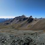 Blick Richtung Champatsch und ins Val Ruschna mit Piz Clünas, Piz Minschun, Piz Oskar und Piz Nair