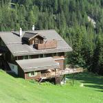 er kaufte daraufhin den Bauernhof und liess in der Nähe ein Chalet errichten, die Villa Mengelberg