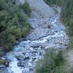 im Winter ist dieser Abschnitt durch das Val Sinestra geschlossen. Zu steil und zu gefährlich