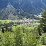 hervorragender Ausblick auf das unten im Tal gelegene Vicosoprano mit seinem sehenswerten geschlossenen Ortskern