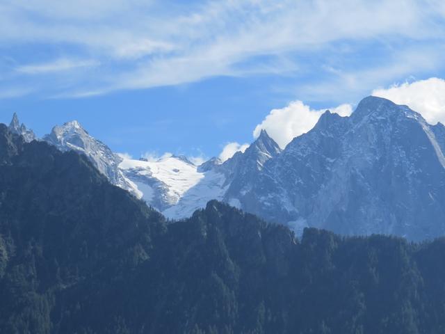 Ago di Sciora. Sciora Dadent, Cima della Bondasca mit Gletscher, Pizzi Gemelli und Pizzo Cengalo