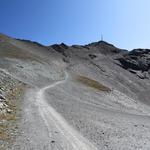 von der Fuorcla Schlattain biegen wir rechts ab, wandern um den Term da la Pêsch 2933 m.ü.M.,...