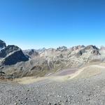 sehr schönes Breitbildfoto mit Piz Julier und viele andere Bergspitzen wie z.b. Piz Calderas