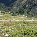 ...aber immer gut ersichtlichen Bergweg bleiben, ein Fehltritt wäre fatal