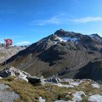 ...und auf der anderen Talseite zum Piz Traunter Ovas, Piz Suvretta, Piz Bever und Cho d'Suvretta