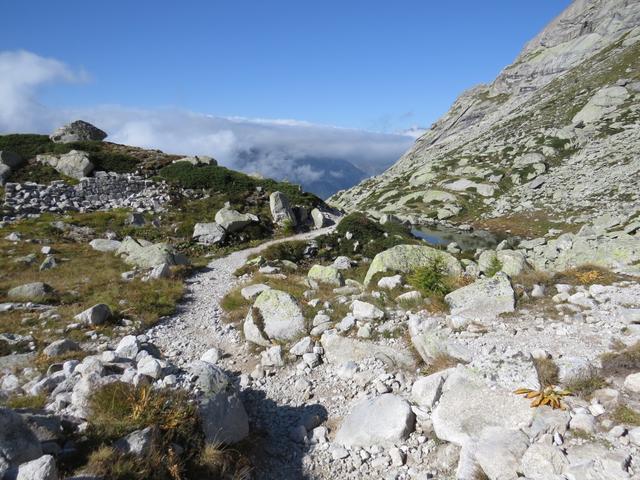 wir verlassen die sehr schön gelegene Capanna. Wir werden das traumhafte Panorama in Erinnerung behalten