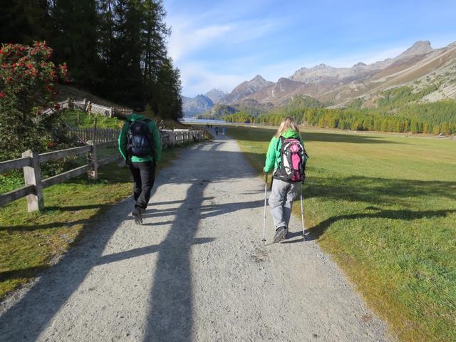 am Ortsende von Sils-Maria biegen wir links ab Richtung Silsersee