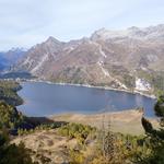 wir blicken hinunter zum Silsersee. Links am Seeende gut ersichtlich Maloja