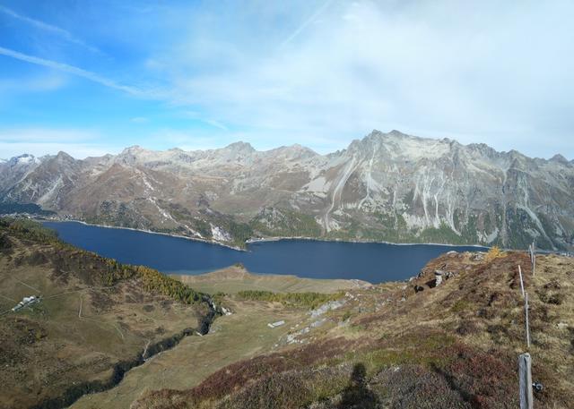 der Silsersee ist traumhaft schön. Man denkt man sei tot und im Paradies wieder aufgewachen