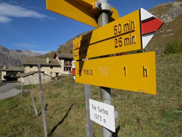 Wegweiser bei Fex-Curtins 1973 m.ü.M.