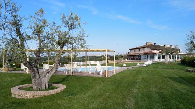 nach einem reichhaltigem Frühstück haben wir das Agriturismo Colleoli verlassen, und sind mit dem Auto nach Siena gefahren