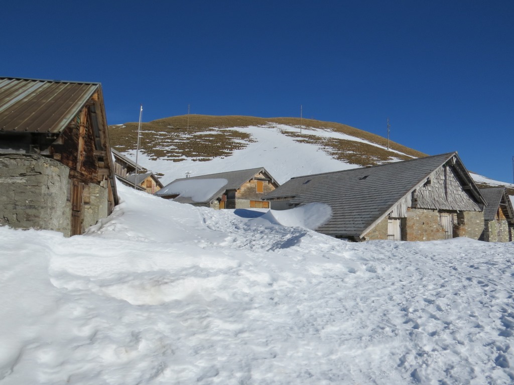 ...von wo aus im Sommer eine der schönsten und grössten Obwaldner Hochalpen bewirtschaftet wird